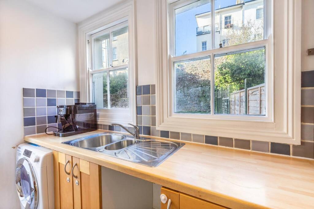 Ferienwohnung Victorian Flat Close To Station With Large Garden Hove Exterior foto