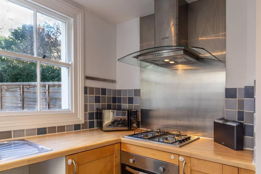 Ferienwohnung Victorian Flat Close To Station With Large Garden Hove Exterior foto